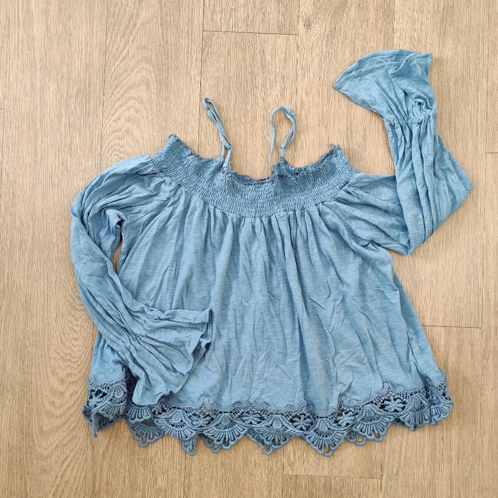 🔥4/$20 Clover + Scout Blue Cotton Modal Cold Shoulder Bell Sleeve Blouse